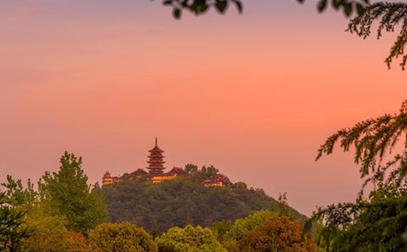 江苏发布夜经济政策新举措:点亮“夜旅游”,推动文化消费新活力 江苏发布夜经济政策新举措:点亮“夜旅游”,推动文化消费新活力