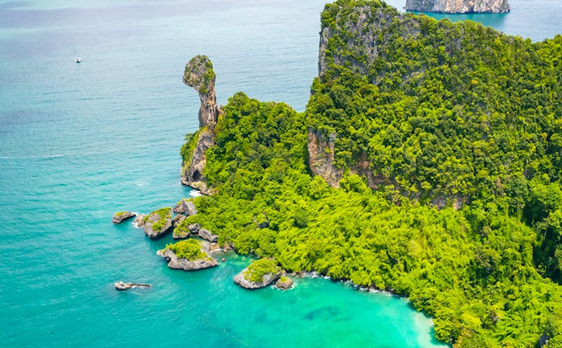 “旅游 ”模式助力中小景区突围,二次消费成关键 “旅游 ”模式助力中小景区突围,二次消费成关键