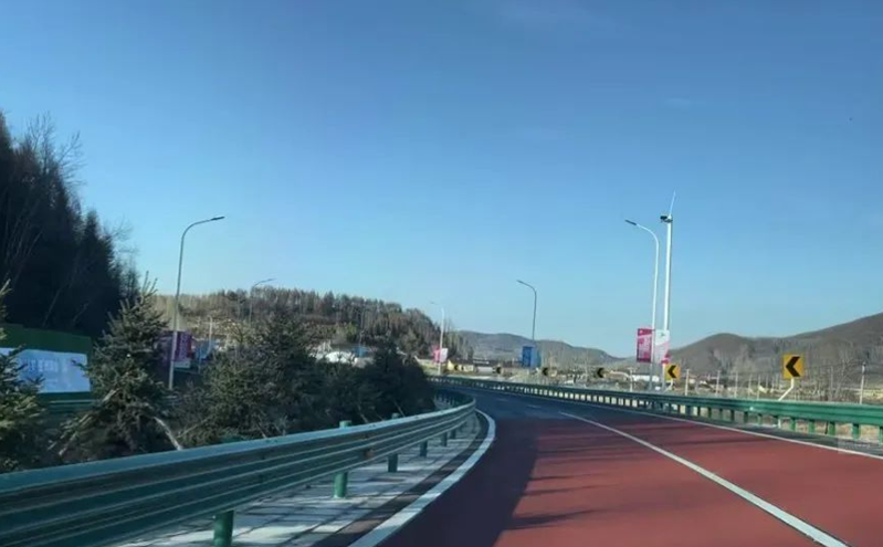 亚雪公路世界级“雪”文化主题旅游公路开通 亚雪公路世界级“雪”文化主题旅游公路开通