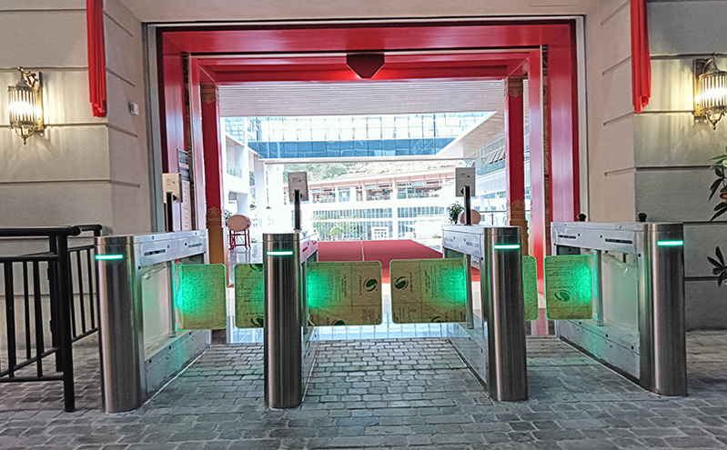 三位一体的智慧凯发娱乐的解决方案，易景通门票系统实现“管理 ”、“服务 ”