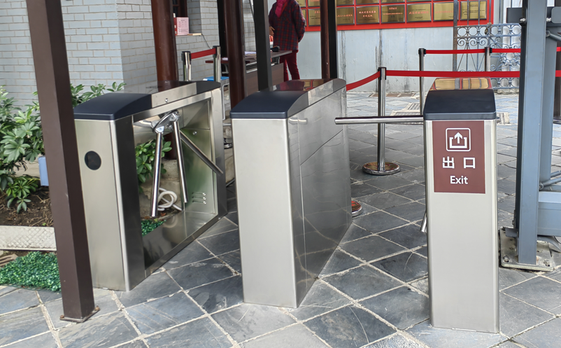 智慧旅游新时代：智慧旅游票务软件带来全程便利